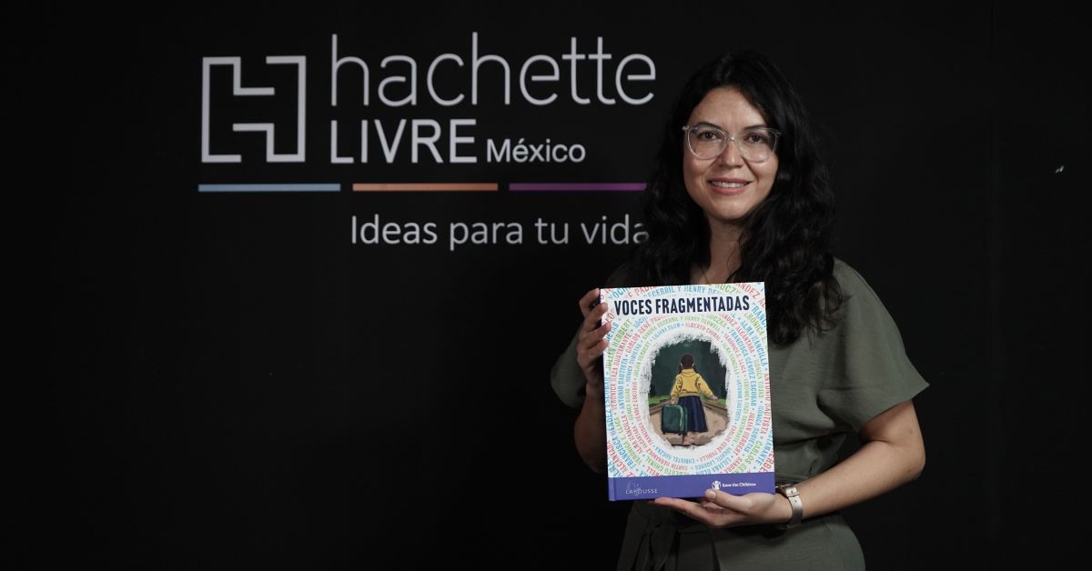 Mónica Rojas: la literatura puede contribuir a un cambio
