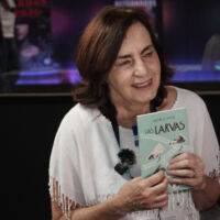 Verónica Langer en entrevista presenta su novela Las Larvas
