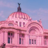 Palacio de Bellas Artes color rosa