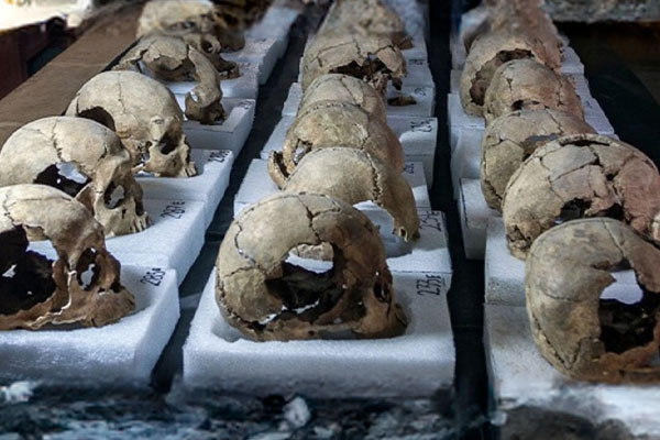 Cráneos encontrados de sacrificios humanos en México