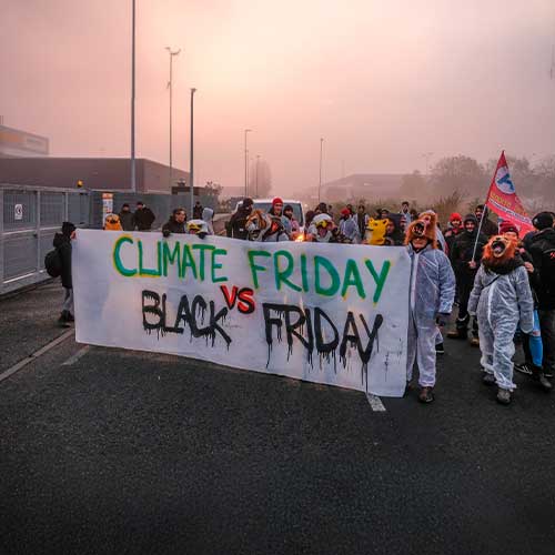 Protestas del black friday y cambio climático