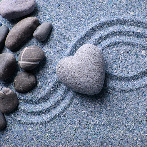 Piedra zen con forma de corazón