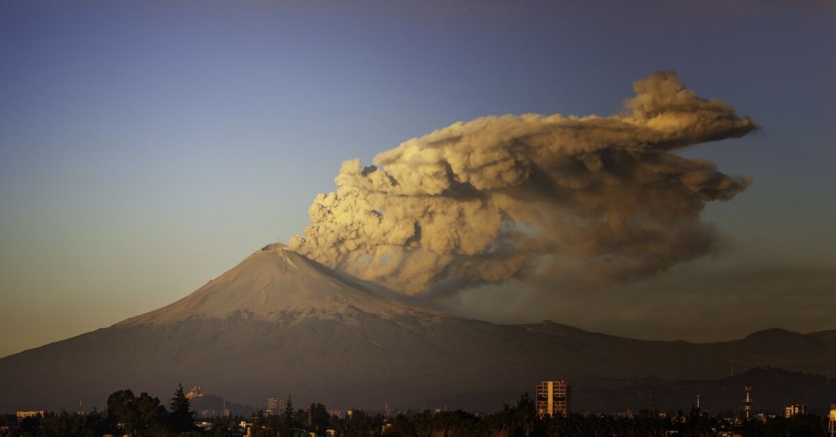 Popocatepetl en erupción